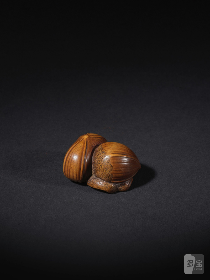 木彫根付 栗 銘「元龍子 一宮長義(花押）」 19世紀前期 | NETSUKE EN BOIS REPRÉSENTANT TROIS CHÂTAIGNES - 图2